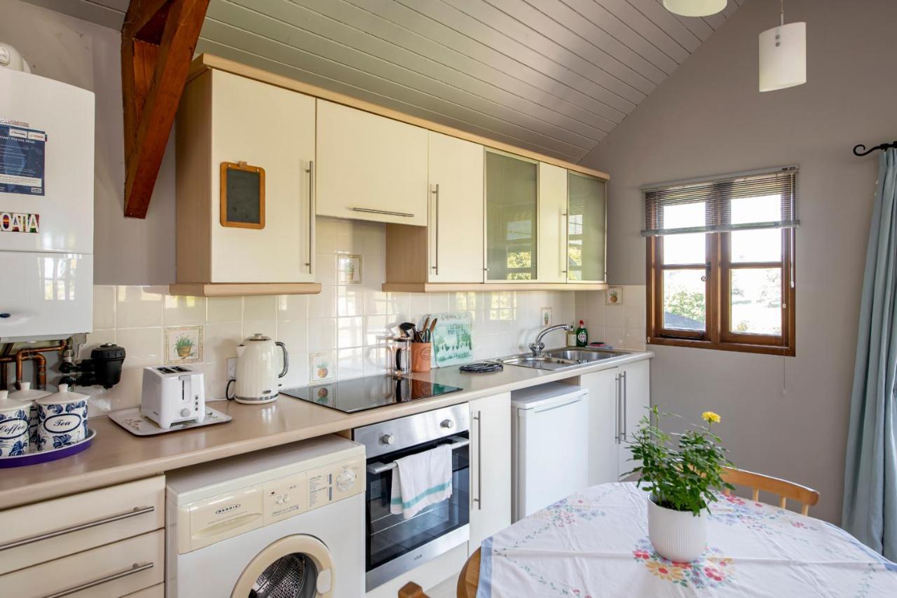 Beautiful Cottage With Stunning Views In Box Box  Eksteriør bilde