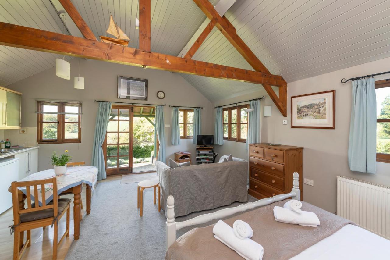 Beautiful Cottage With Stunning Views In Box Box  Eksteriør bilde